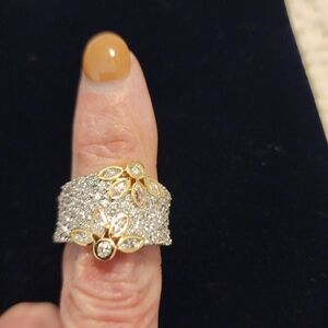 Stunning Freida Rothman Gold and Silver Floral Ring Cubic Zirconia Size 7